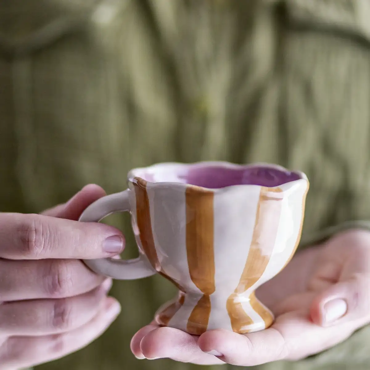 Tasse rayé élégante Ocre