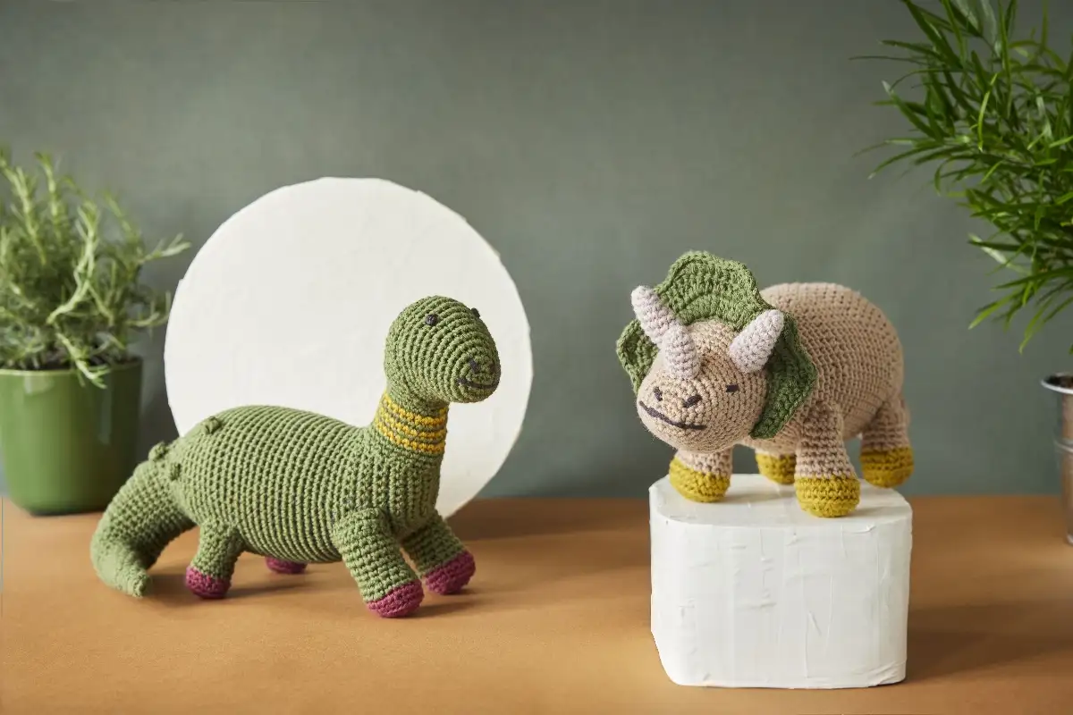 Peluche en Crochet Triceratops