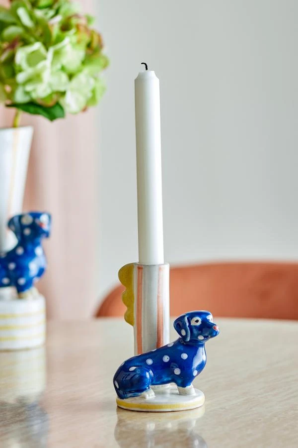 Bougeoir, Chien Teckel