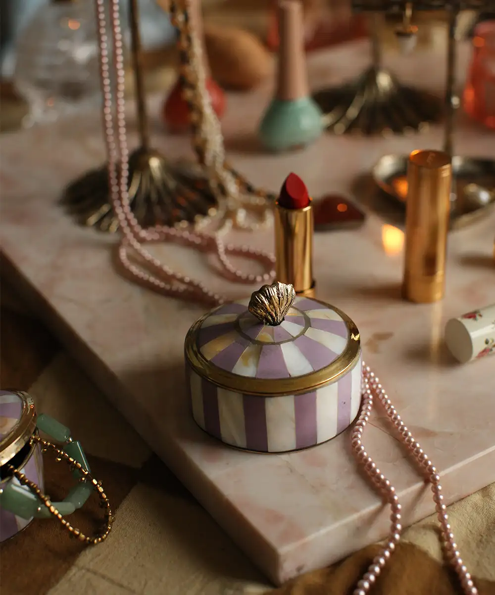 Boite Nacre & >Violet , Coquillage